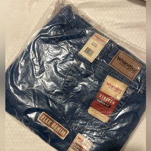 Wrangler stretch relaxed fit size 56x30